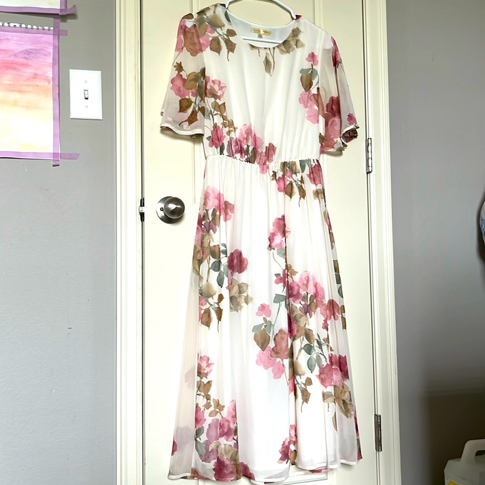 Downeast white dress, XS. Lined, polyester